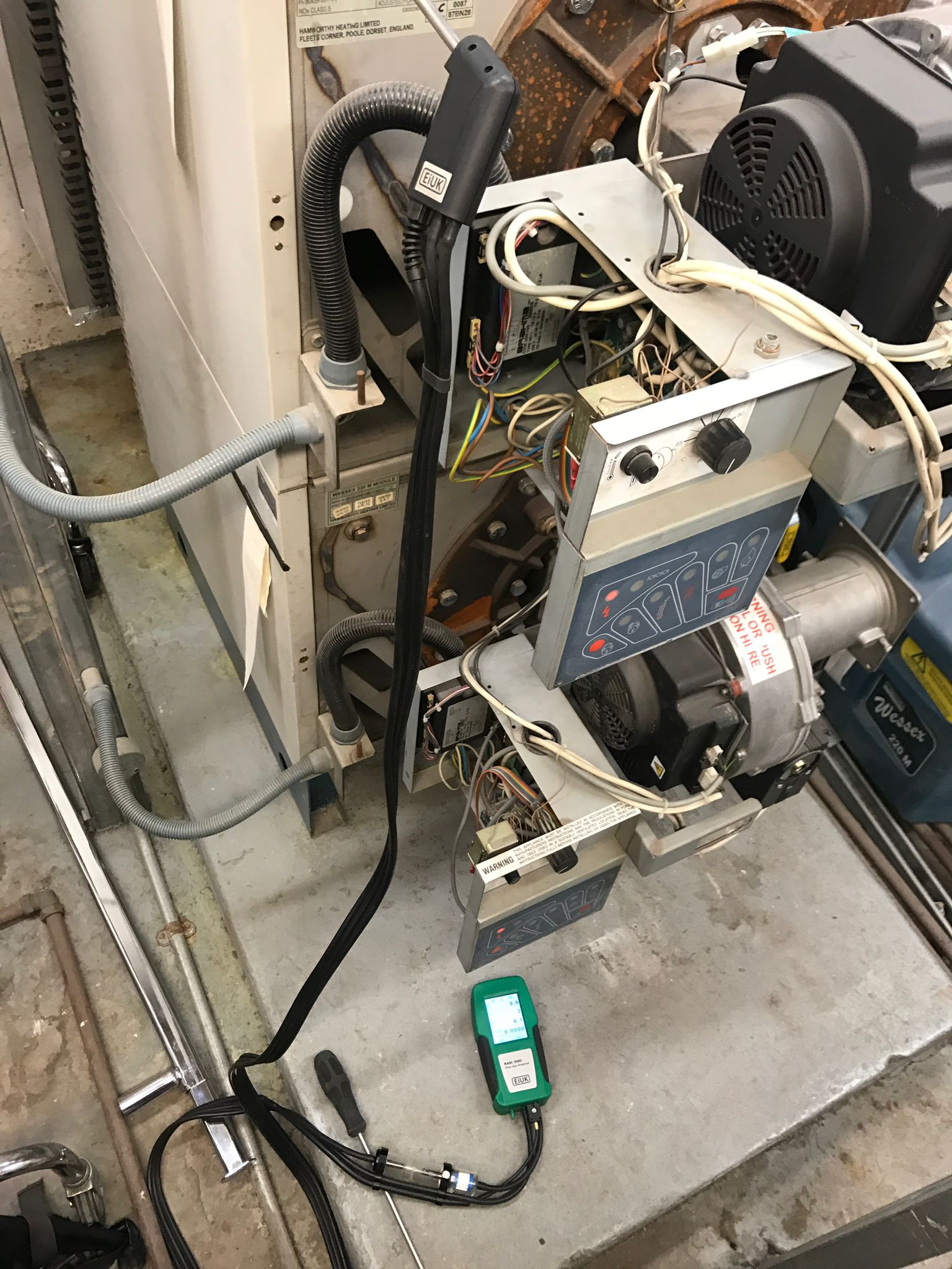 gas safe registered engineer near me Notting Hill, W11